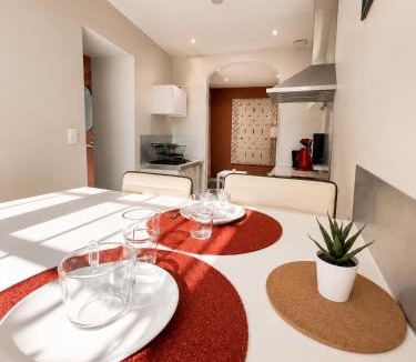Latour-Bas-Elne Apartment | T2 rénové Wifi - 6 min des plages