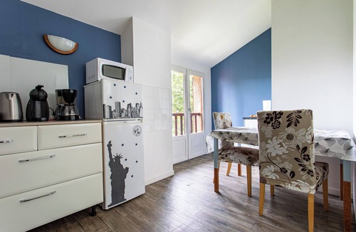 Patte d'Oie Apartment | 🔥 T2 Toulouse Centre St Cyprien Queen Size bed, air conditioning, terrace, quiet, comfort