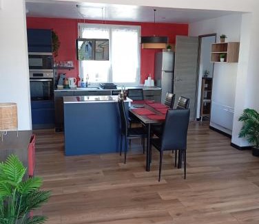 Aurillac Apartment | T3, 2 chambres avec parking privé