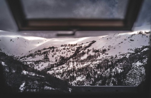 Piau Engaly Condo | T3 + cabine aux pieds pistes, près du centre + vue