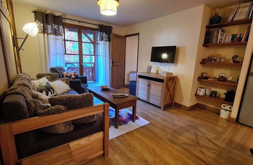 Saint-Lary-Soulan Apartment | T3 in residence 6 pers SWIMMING POOL SAUNA HAMMAM 2 CHBS, 1 MOUNTAIN COIN, TERRACE
