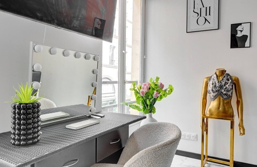 Quartier du Mail Apartment | TBS 337 - Elegant apartment in Paris