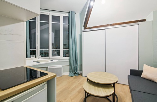 Quartier du Petit-Montrouge Apartment | TBS 820 - Small, intimate, and cozy studio