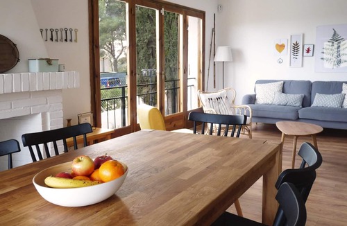 Sant Pere de Ribes Villa | Terravú · Sitges hills pool villa