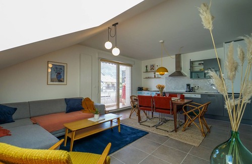 Doussard Condo | The Azalea, beautiful quiet apartment for 4 people!