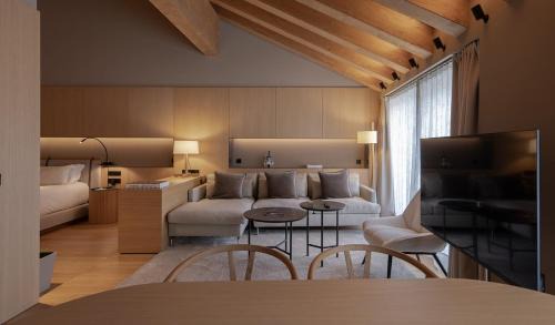 Avinguda de Carlemany Hotel | The Blackpine Hotel - Small Luxury Hotels
