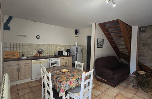 Azerat Cottage | The Broom, gites with pool in Périgord, near Sarlat