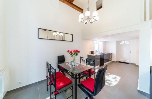 Saulaie - Claveliere Apartment | The charming Fleury 2 bedrooms Oullins