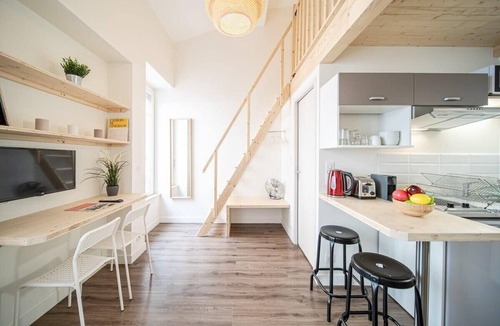 Les Poulettes Apartment | The Gratte-Ciel House - Moscow Apartment - Garden