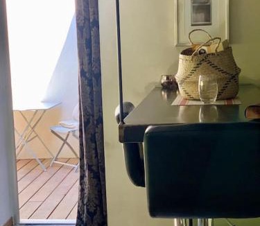Nebias House | The Hideaway