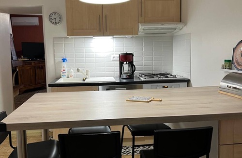 Herepian House | The Horseshoe House