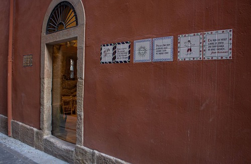 Balaguer Apartment | The House of the MIracle. 2 bedroom penthouse.