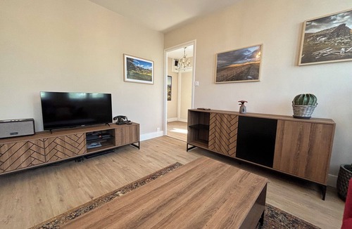 Aurillac Apartment | The larks
