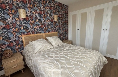 Aurillac Apartment | The larks