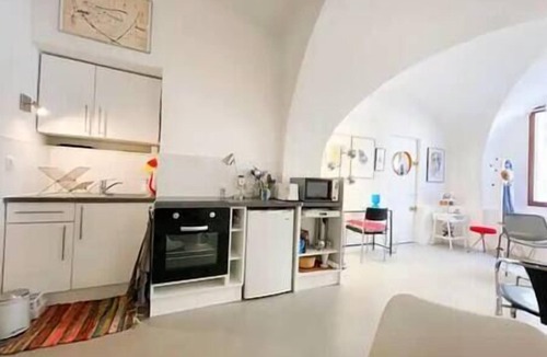 Marsanne Apartment | The Marquis's studio