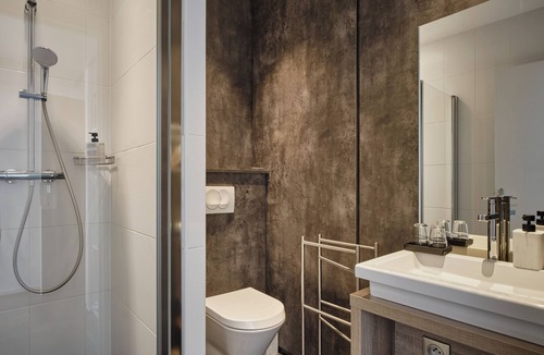 Saint-Etienne Hotel | The Originals City, Hôtel Quai33, Saint-Etienne - Gare Chateaucreux