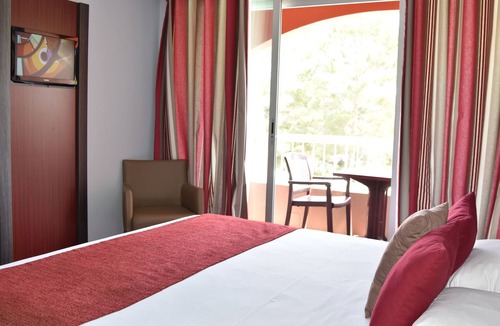 Saint-Jean-de-Vedas Hotel | The Originals City, Le Mas de Grille