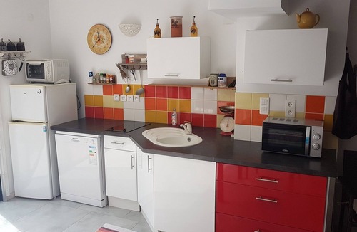 Torreilles House | THE RED HOUSE, close to the sea