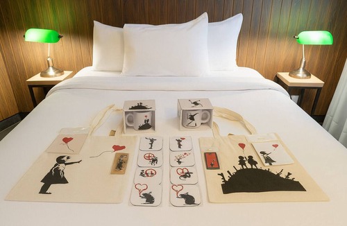 Quartier du Faubourg-Montmartre Hotel | The Walled off Hotel Paris