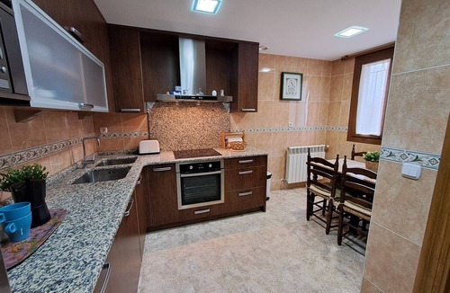 Urroz House | This is a peaceful place to stay: relax with the whole family!
