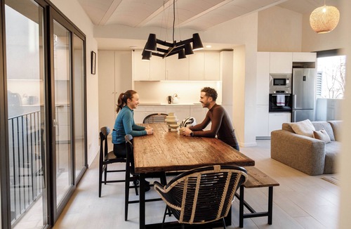Barri Vell Apartment | Three-Bedroom Penthouse Apartment with private terrace