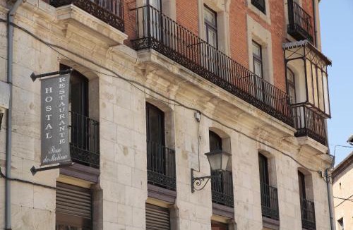 Almazan House | Tirso de Molina