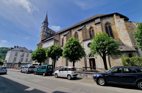 Bagneres-de-Bigorre Apartment | To complete