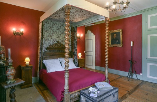 Saint-Albin-de-Vaulserre Bed & Breakfast | Tower Room — Medieval Suite, 40 m²