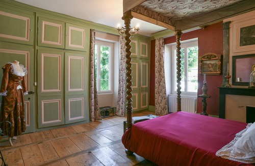 Saint-Albin-de-Vaulserre Bed & Breakfast | Tower Room — Medieval Suite, 40 m²