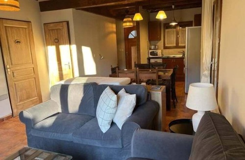 Estavar House | Townhouse 3 rooms Fireplace, Garden, BBQ, Views next to Llívia