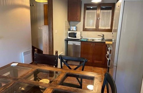 Estavar House | Townhouse 3 rooms Fireplace, Garden, BBQ, Views next to Llívia