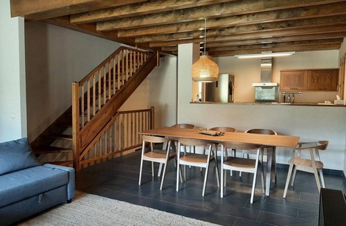 Montella I Martinet House | Townhouse 4 Bed Pellet Stove, Private Garden & Garage