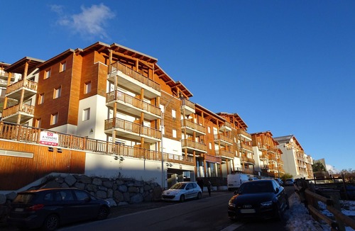 Peone Apartment | Track view apartment, 4 people, 36m2, 100m from the slopes
