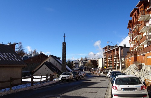 Peone Apartment | Track view apartment, 4 people, 36m2, 100m from the slopes