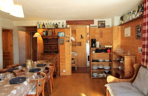Les Almes Ski Chalet | Traditional Chalet in Tignes - 3 rooms, 6 people, WiFi included
