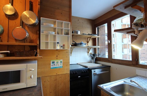 Les Almes Ski Chalet | Traditional Chalet in Tignes - 3 rooms, 6 people, WiFi included