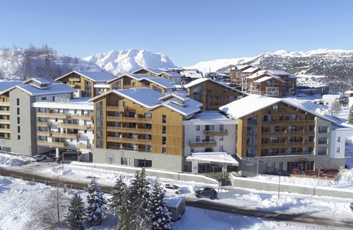 Eclose-Est Apartment | travelski home premium - Résidence L'Éclose 5 stars