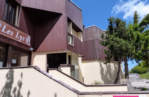 Reberty Apartment | travelski home select - Résidence Les Lys - Studio 2 personnes vue pistes A