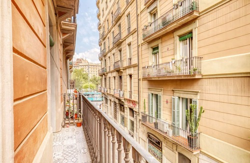 Sant Antoni Apartment | Trendy La Dreta de l'Eixample 2BR, by Blueground
