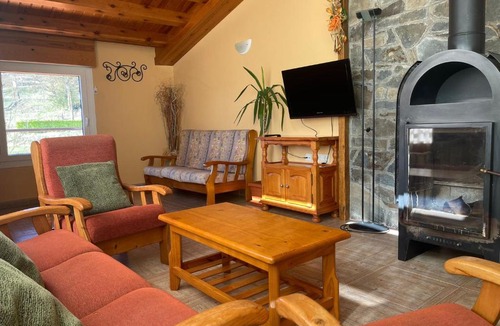 Sant Joan de Les Abadesses Apartment | Turisme Rural El Janpere