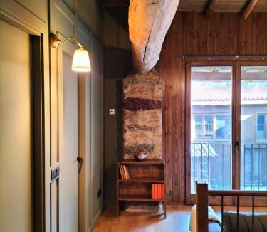 Pi House | Turisme Rural Ca l'Axai casa 3