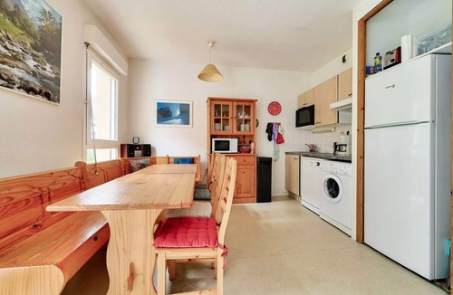 Bareges Apartment | Two-bedroom apartment with Wi-Fi in downtown Barèges, with a view of the mountains