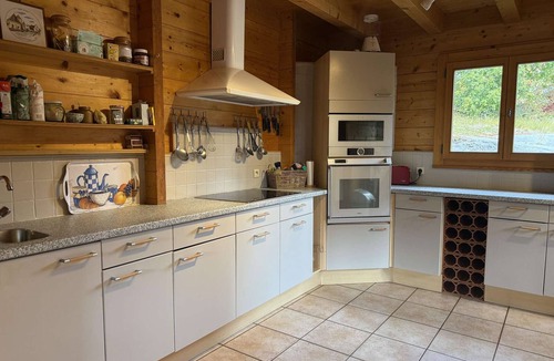 Les Carroz-d'Araches Ski Chalet | Typical Chalet 5 Bedrooms for 10 People with Wi-Fi and Terrace