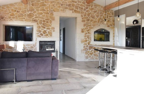 Le Cailar House | Typical farmhouse in the heart of the Camargue Le cailar