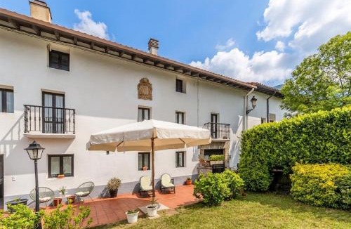 Larraun Villa | Uitzenea Casa familiar con jardín