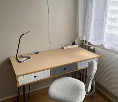 Seyssinet-Pariset House | Une chambre calme dans mon appartement avec vue