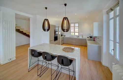 Carnot Apartment | Upstays Balcony180m2 Apartment Near Palais