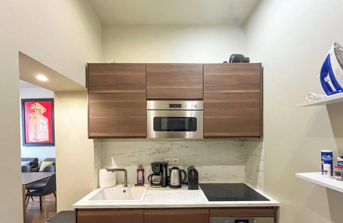 Strasbourg -Saint-Denis Apartment | Urban Flat 94 - Sublime 4BDR Flat Coco Chanel