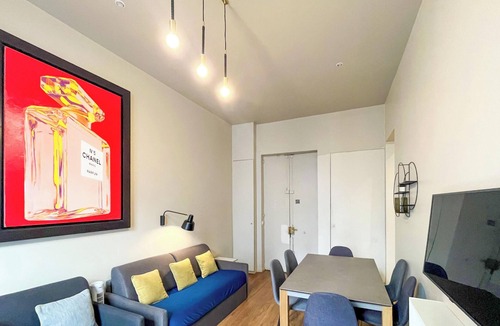 Strasbourg -Saint-Denis Apartment | Urban Flat 94 - Sublime 4BDR Flat Coco Chanel