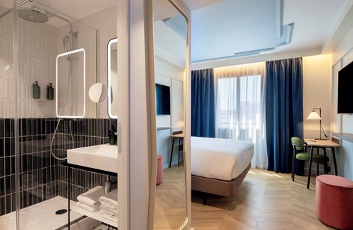 Quartier de la Plaine-de-Monceaux Hotel | Urban Hive Paris